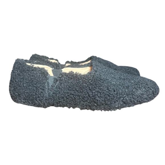 J. Crew Sherpa Flats with Elastic in Black - Size 8.5 - Picture 1 of 11
